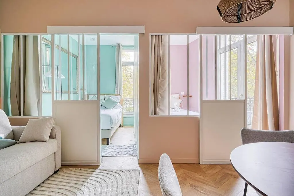 Apartment Proche Parc Monceau #arcdetriomphe-ii